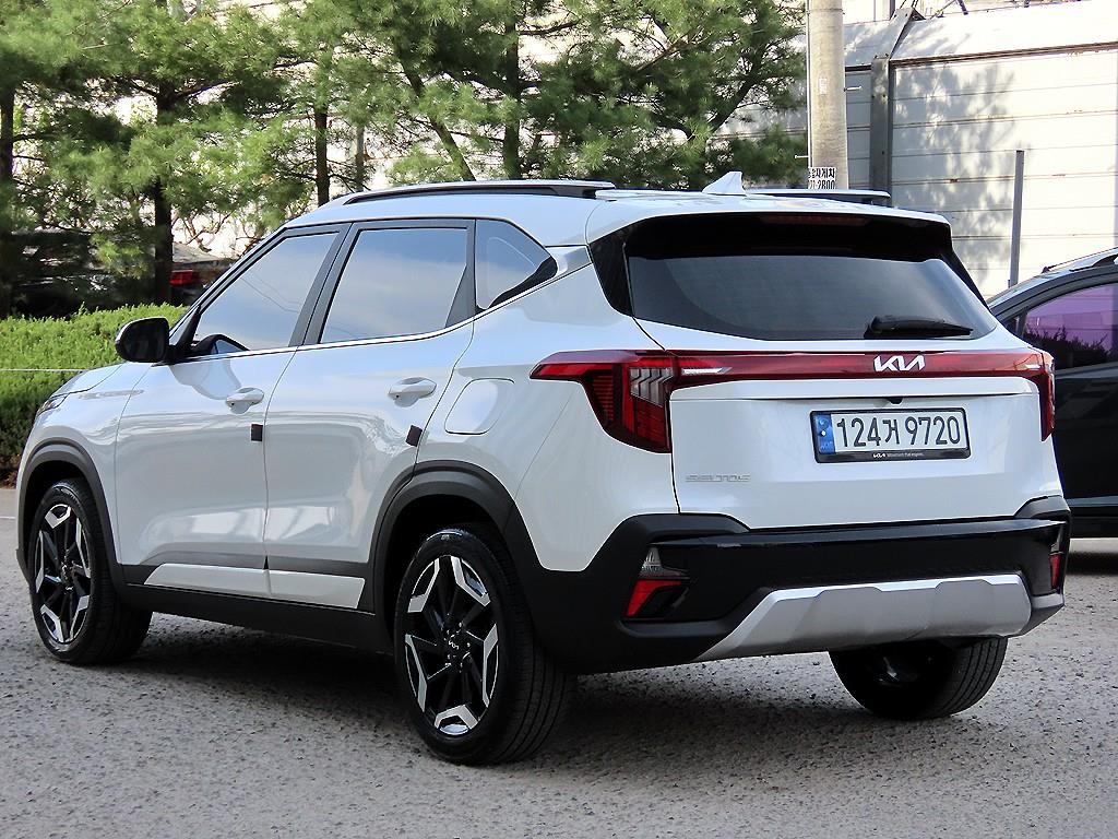 KIA Seltos - Vista 3