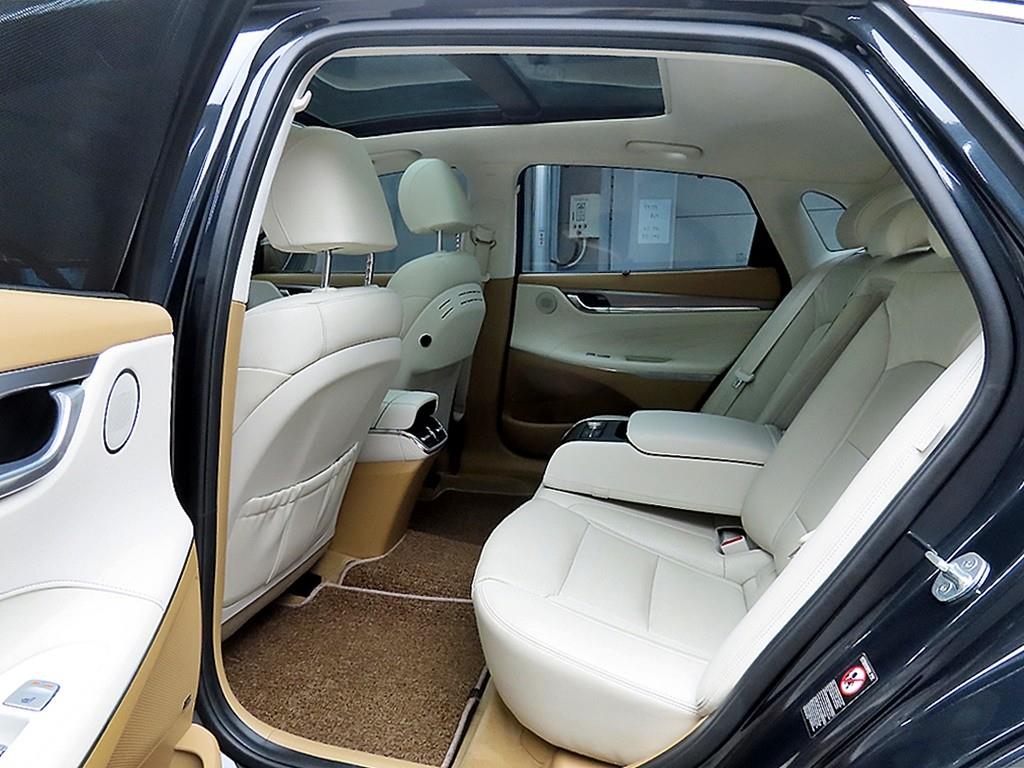 HYUNDAI Grandeur - Vista 6