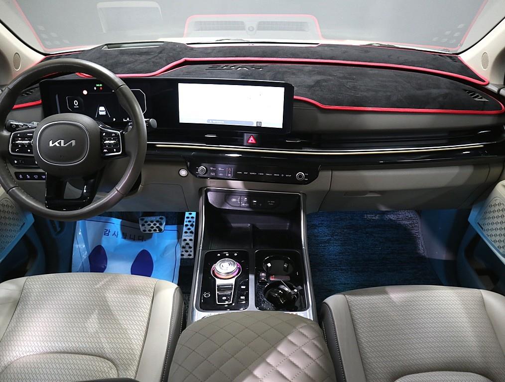 KIA Carnival - Vista 5