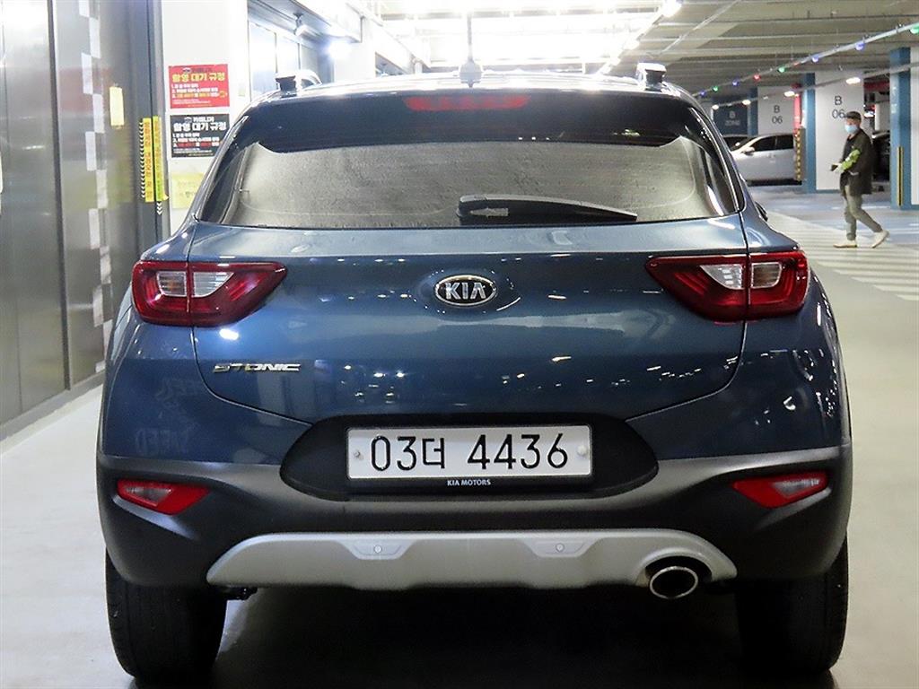 KIA Stonic - Vista 5