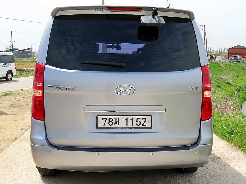 HYUNDAI Starex - Vista 4