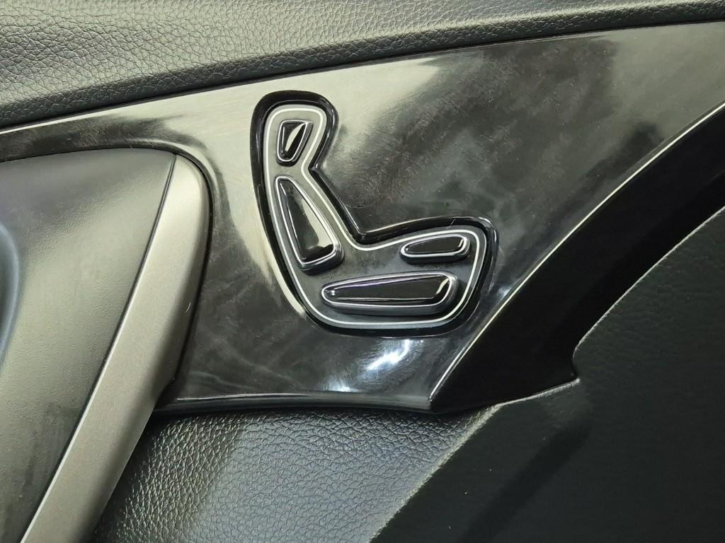 HYUNDAI Grandeur 2017 Negro - Importación desde Corea - HF Imports Iquique - Foto 18