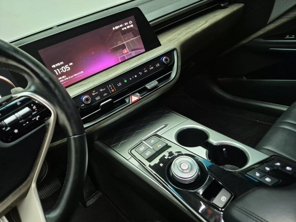 KIA K8 - Vista 8