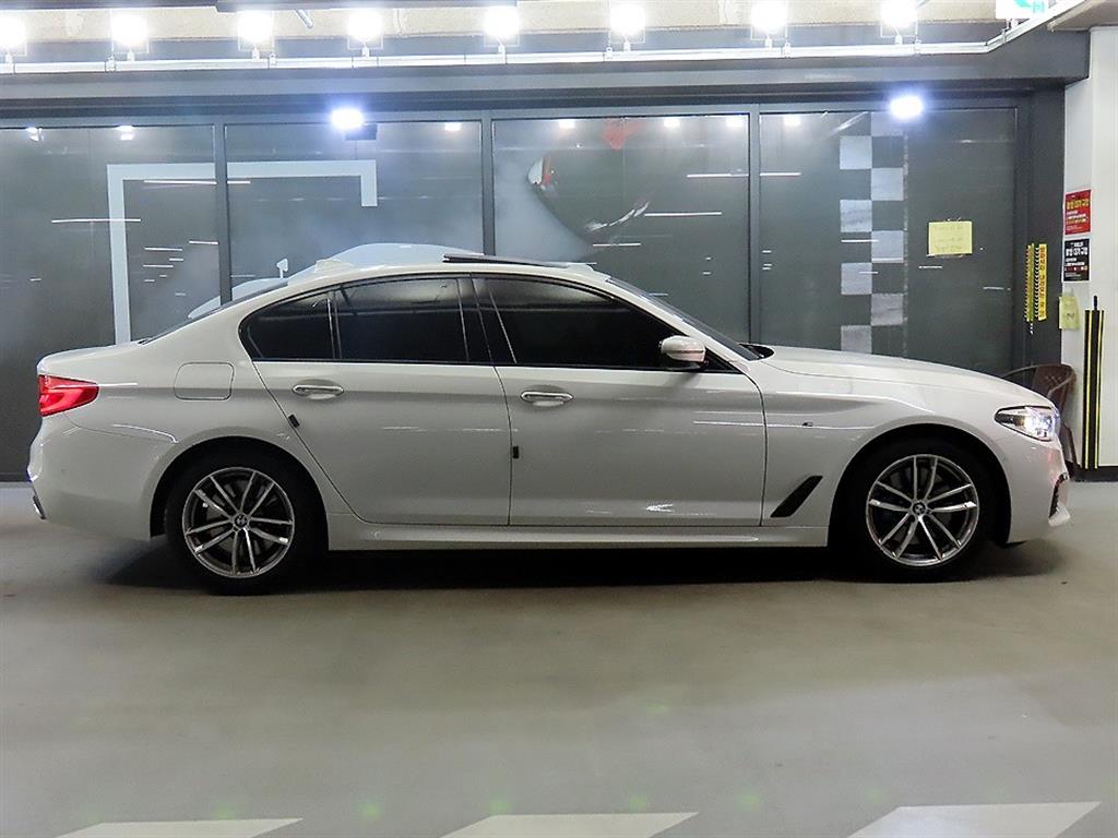 BMW 5 Series - Vista 3