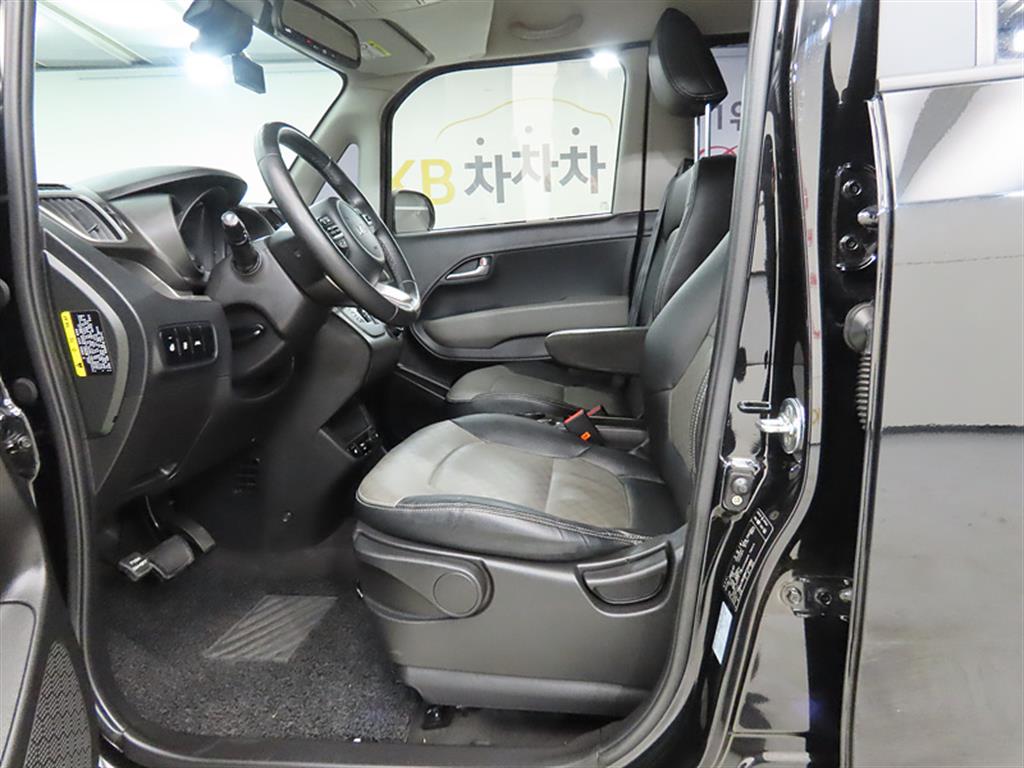 KIA Ray - Vista 5