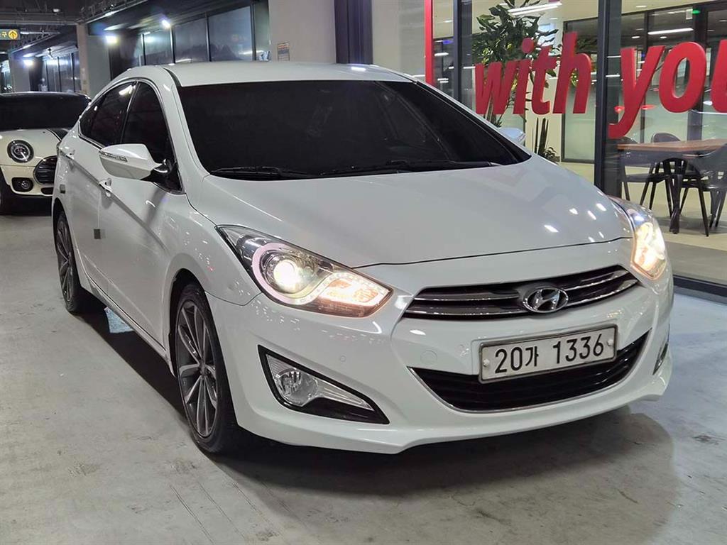 HYUNDAI i40 2015 Blanco - Importación desde Corea - HF Imports Iquique - Foto 1