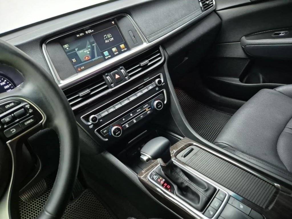 KIA K5 - Vista 5