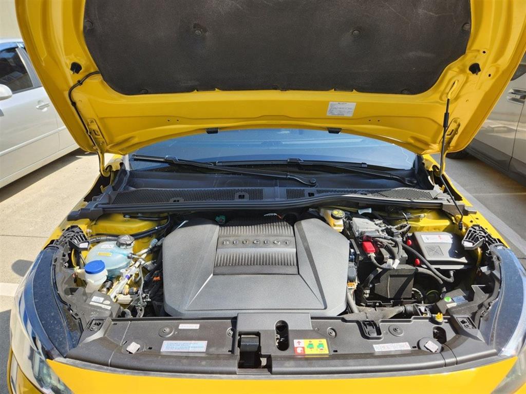 Peugeot 208 - Vista 12