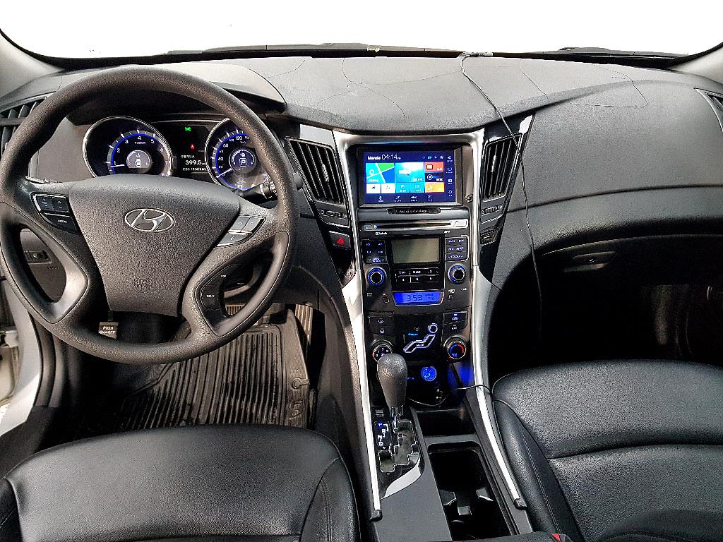 HYUNDAI Sonata - Vista 5
