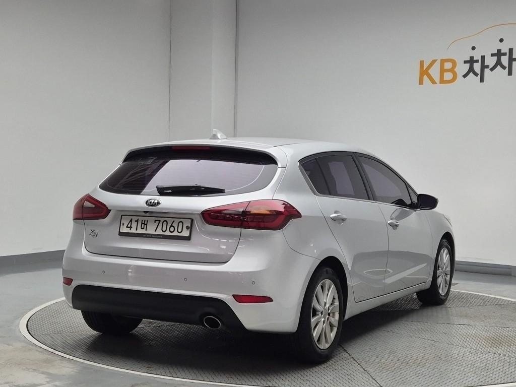 KIA K3 - Vista 3
