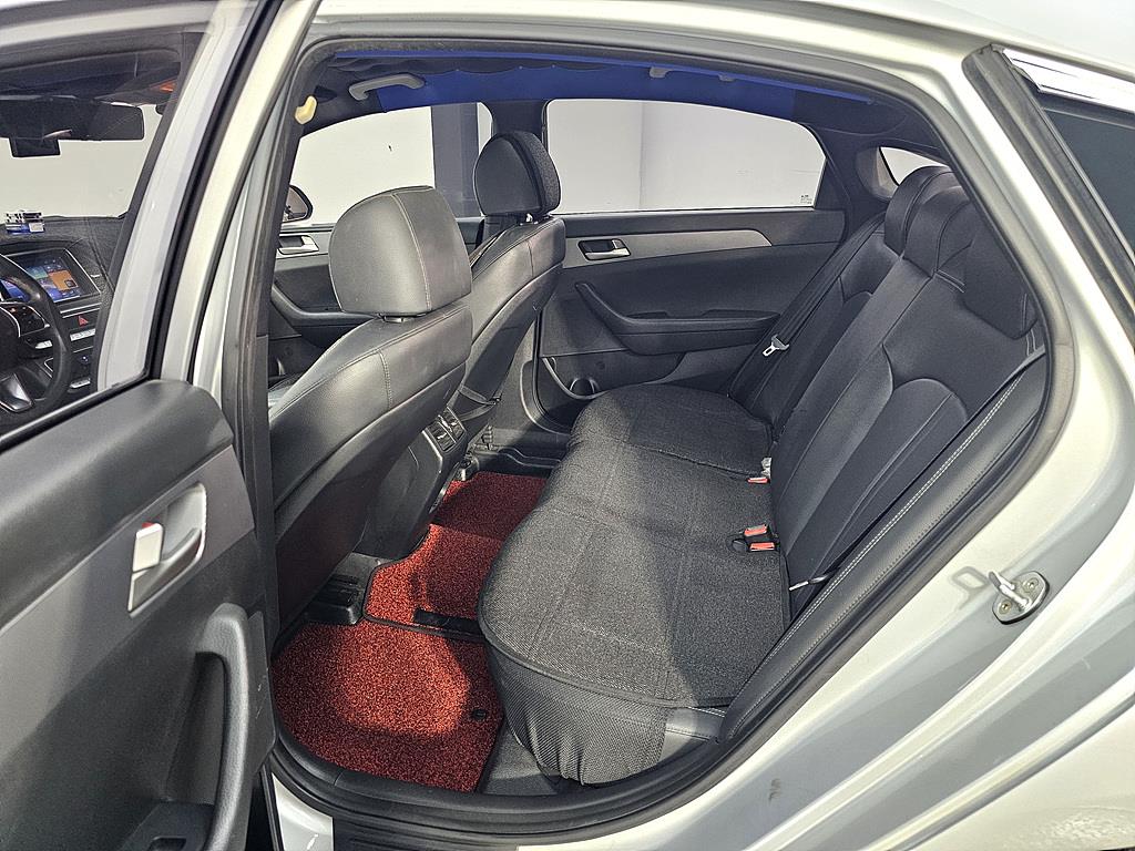 HYUNDAI Sonata - Vista 9