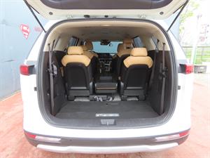 KIA Carnival - Vista 10