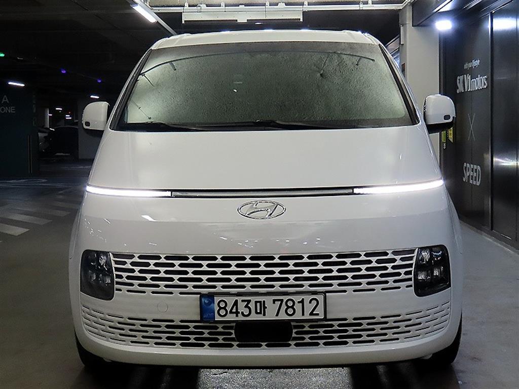 HYUNDAI Staria - Vista 2