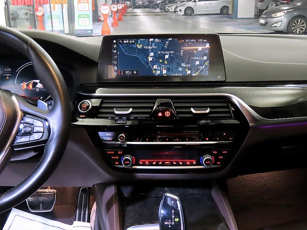 BMW 5 Series - Vista 11