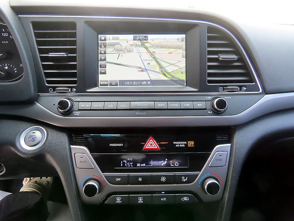 HYUNDAI Avante 2017 Blanco - Importación desde Corea - HF Imports Iquique - Foto 13