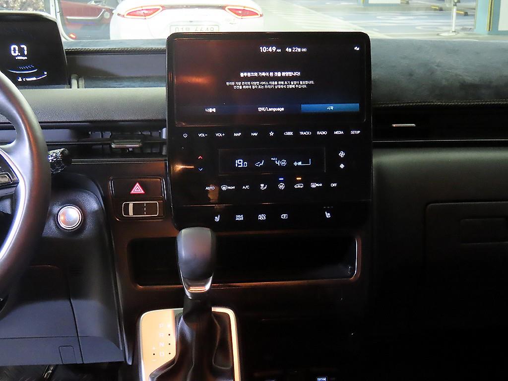HYUNDAI Staria - Vista 11