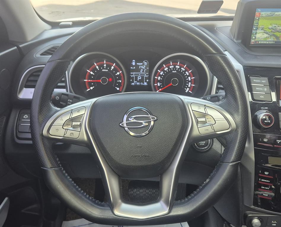 Ssangyong Tivoli - Vista 11