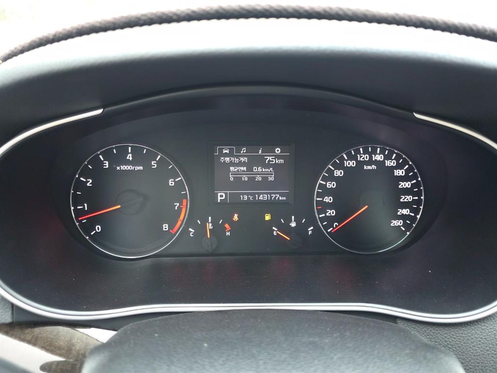 KIA K7 - Vista 9