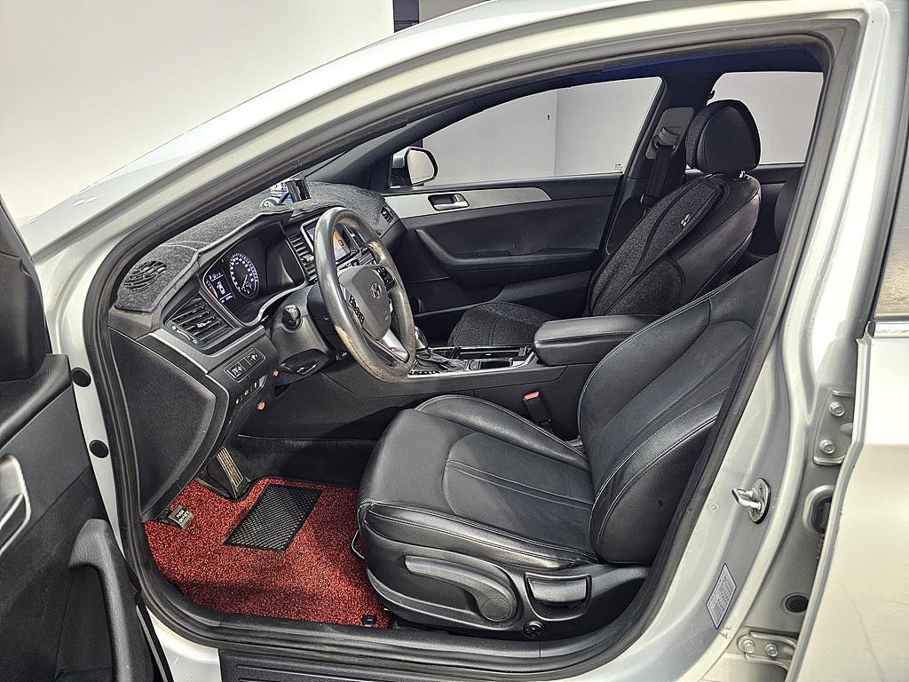 HYUNDAI Sonata - Vista 8