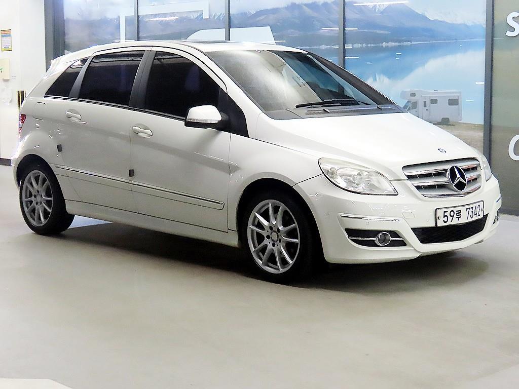 Mercedes Benz B Class (MY B) - Vista 2
