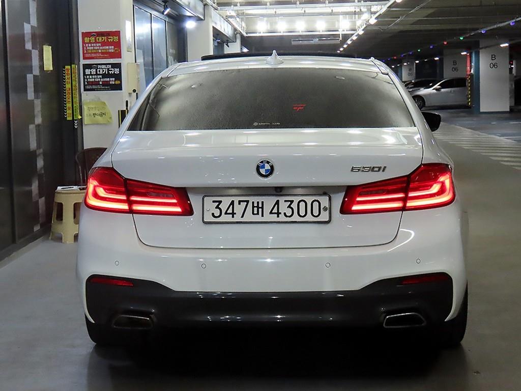 BMW 5 Series - Vista 5