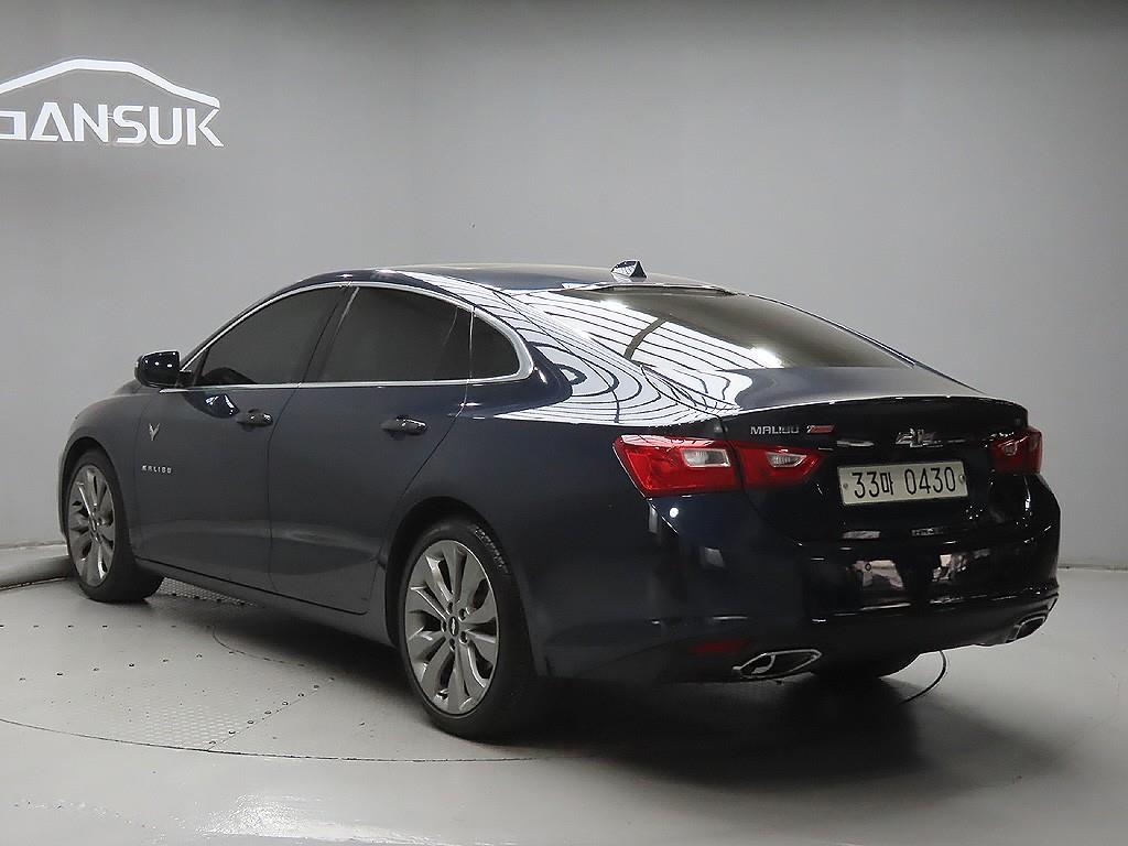 Chevrolet Malibu - Vista 5