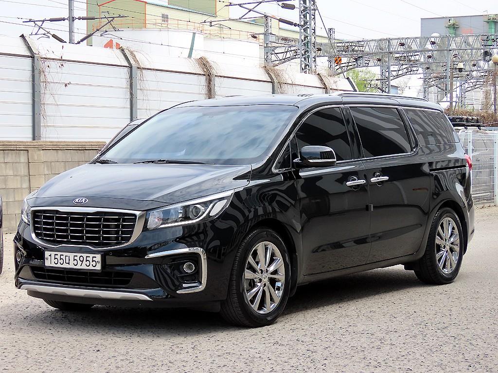 KIA Carnival - Vista 2