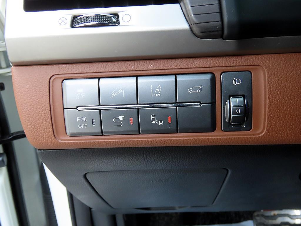 Ssangyong Rexton - Vista 11