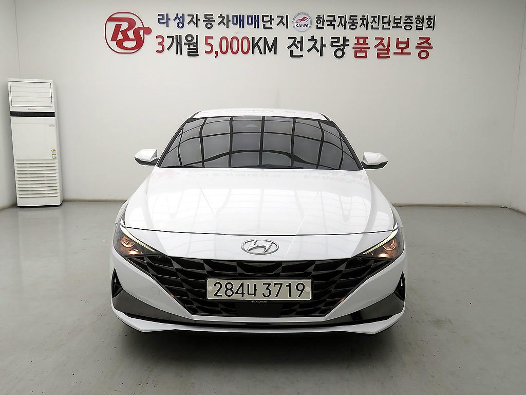 HYUNDAI Avante 2023 Blanco - Importación desde Corea - HF Imports Iquique - Foto 1