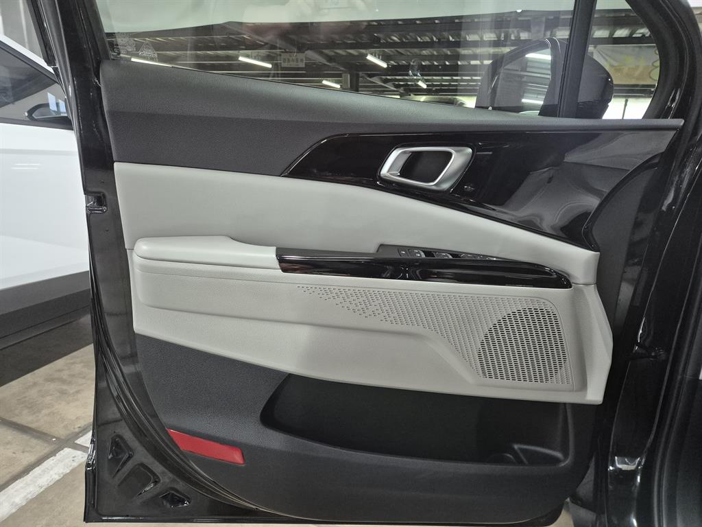 KIA Carnival - Vista 7