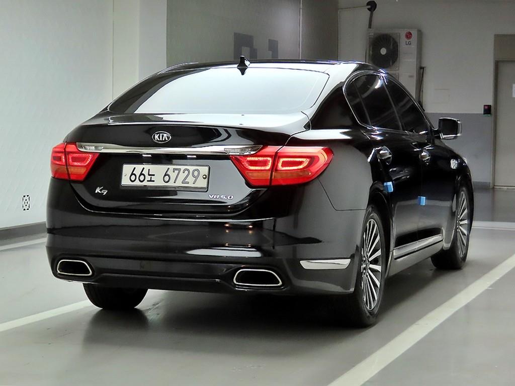 KIA K9 - Vista 4