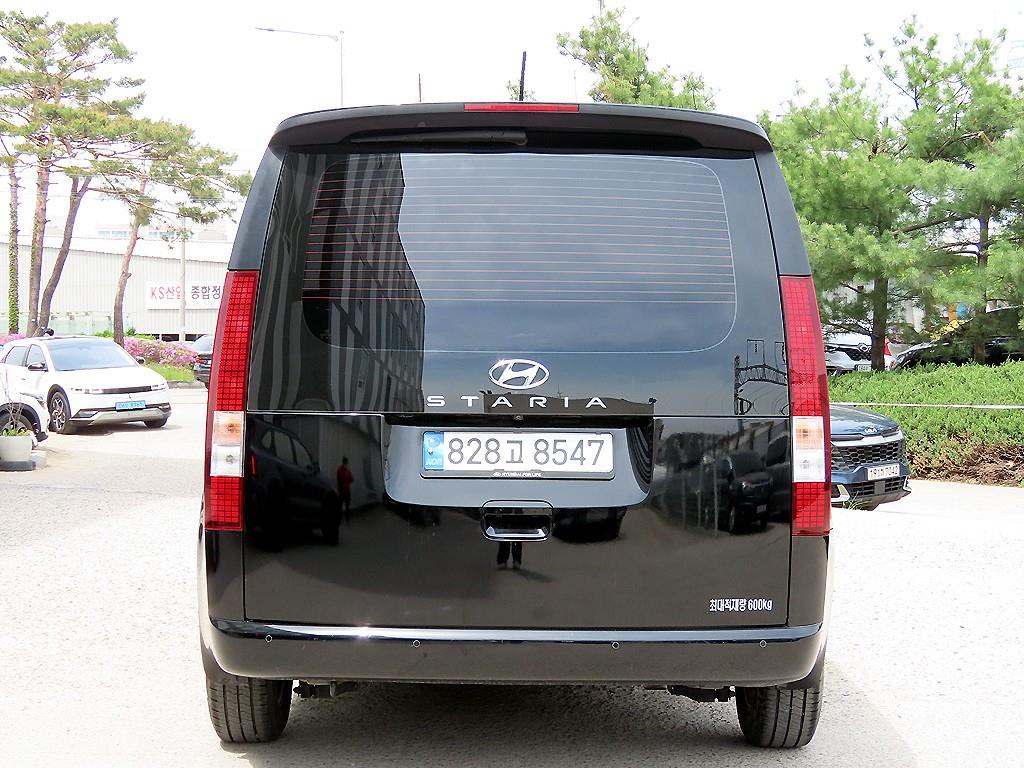 HYUNDAI Staria - Vista 4