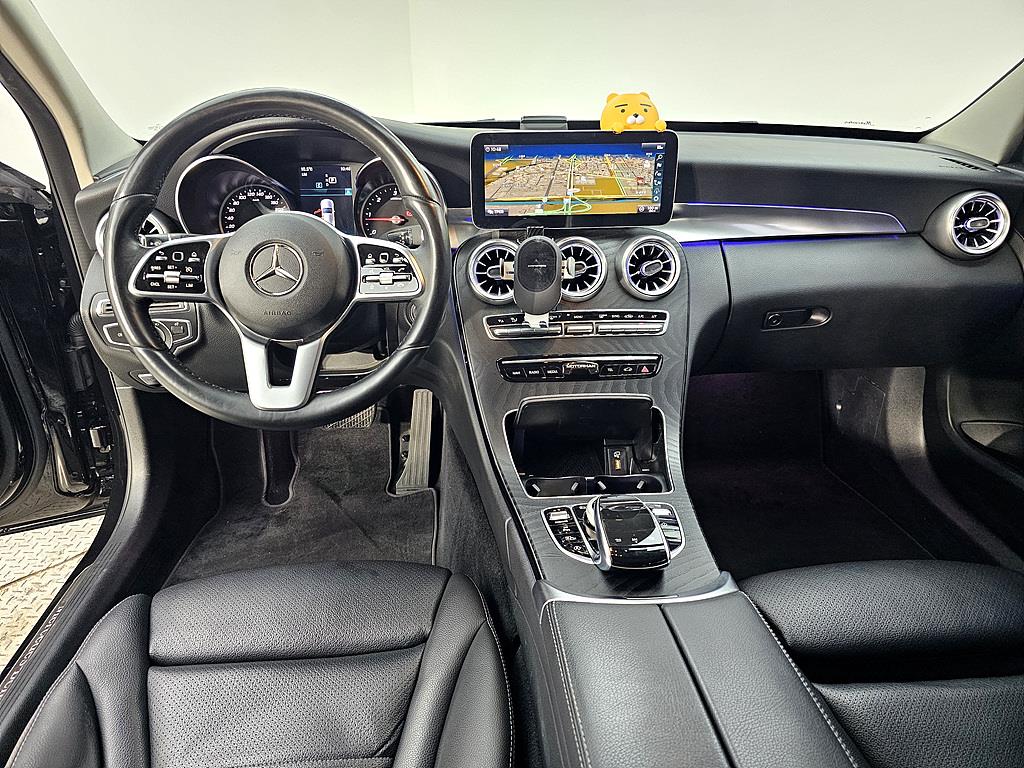 Mercedes Benz C Class - Vista 5