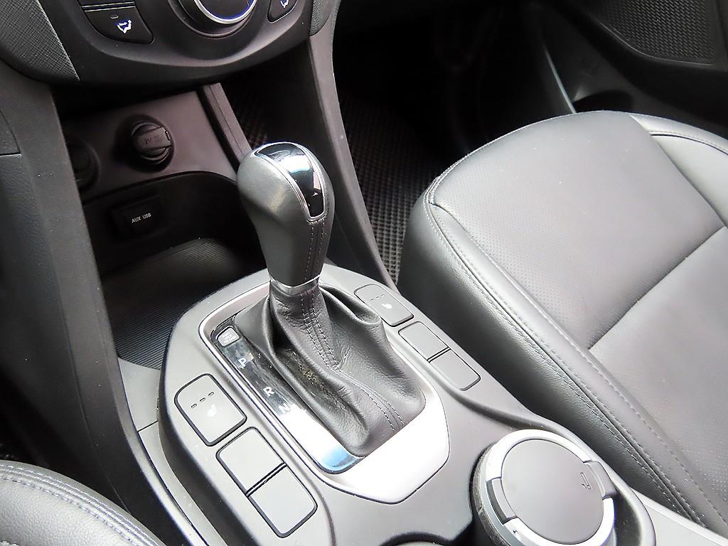 HYUNDAI Santa Fe - Vista 10