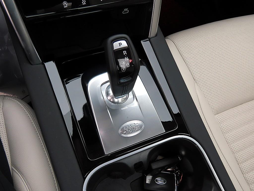 Land Rover Discovery Sports - Vista 11
