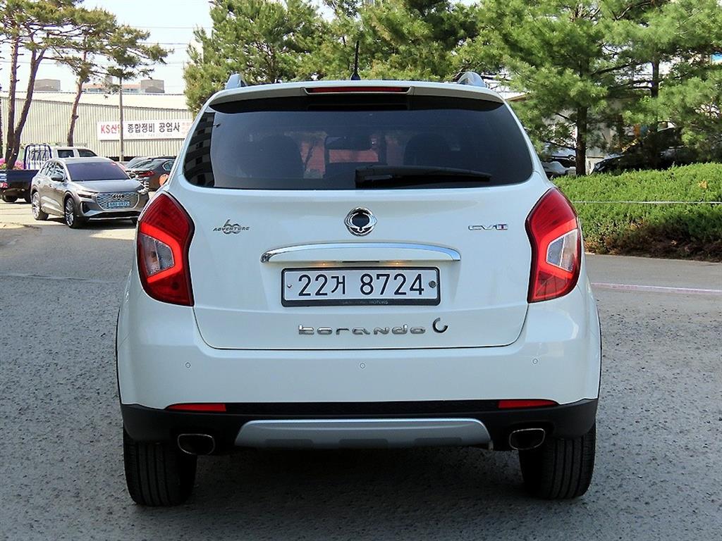 Ssangyong Korando - Vista 4