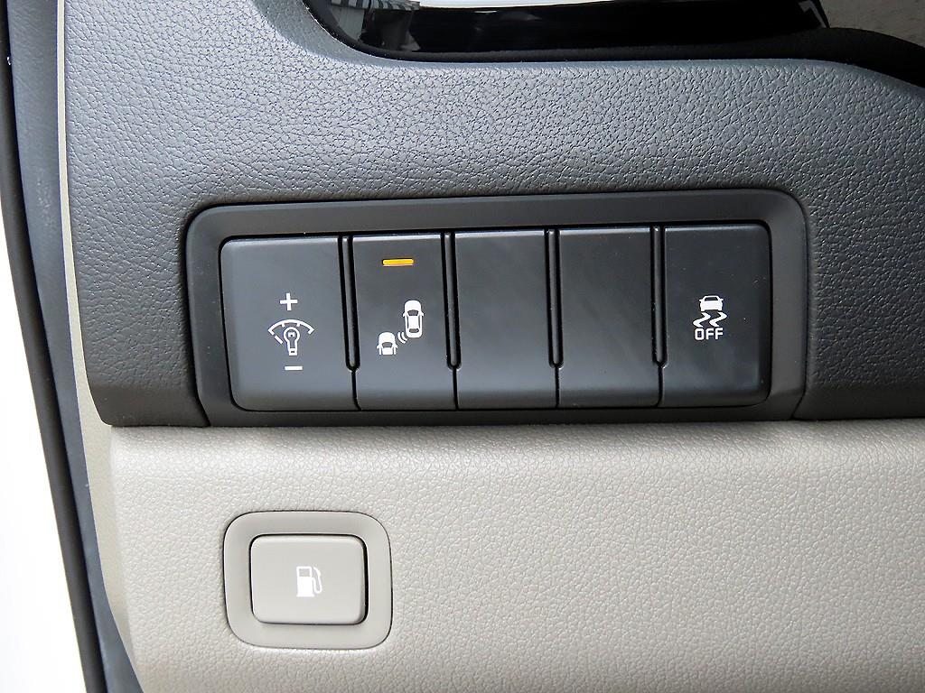 KIA Carnival 2018 - Importación desde Corea - HF Imports Iquique - Foto 13