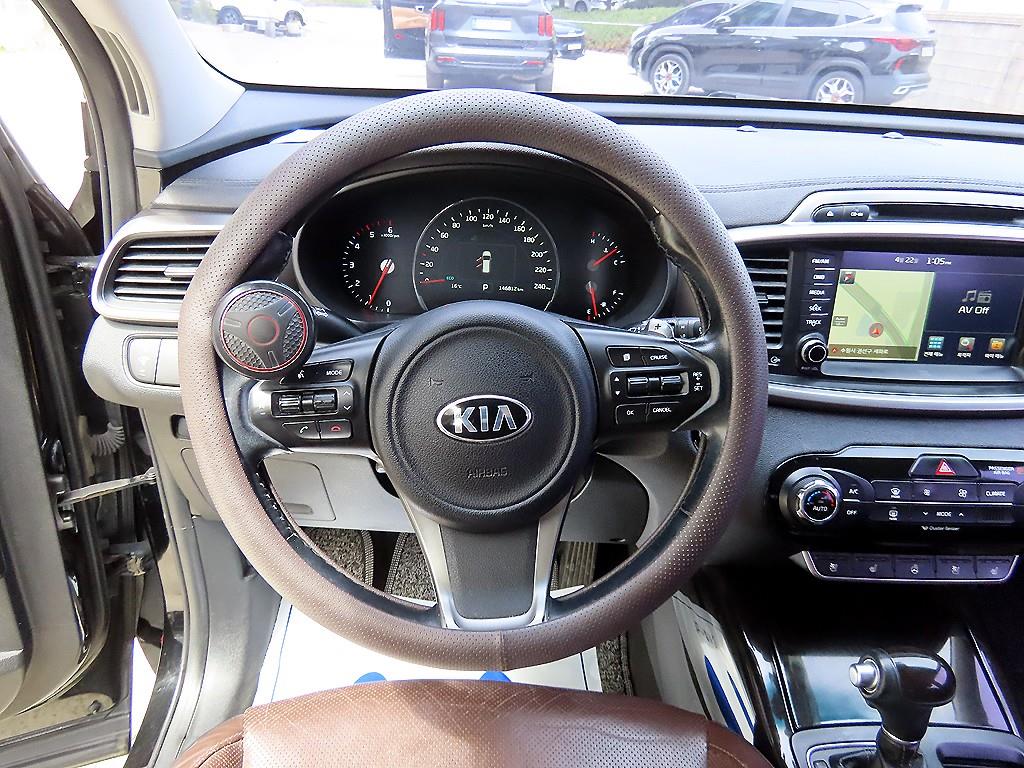 KIA Sorento - Vista 8