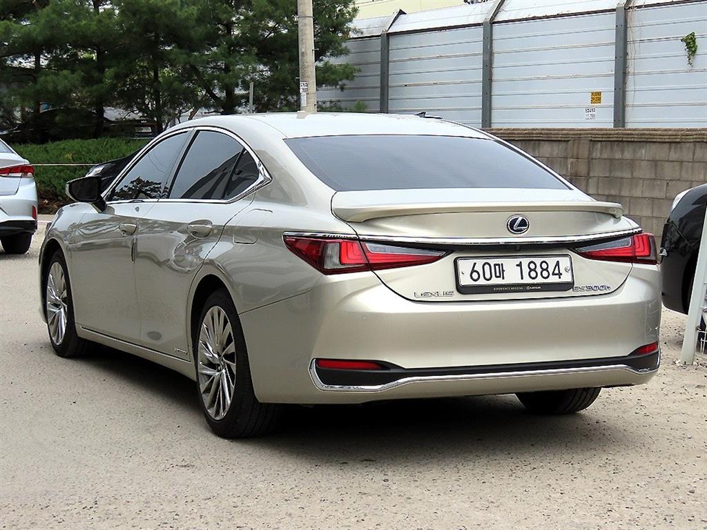 Lexus ES - Vista 3