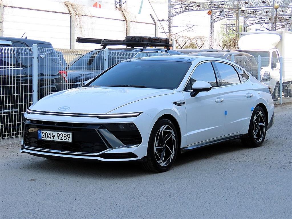 HYUNDAI Sonata - Vista 2