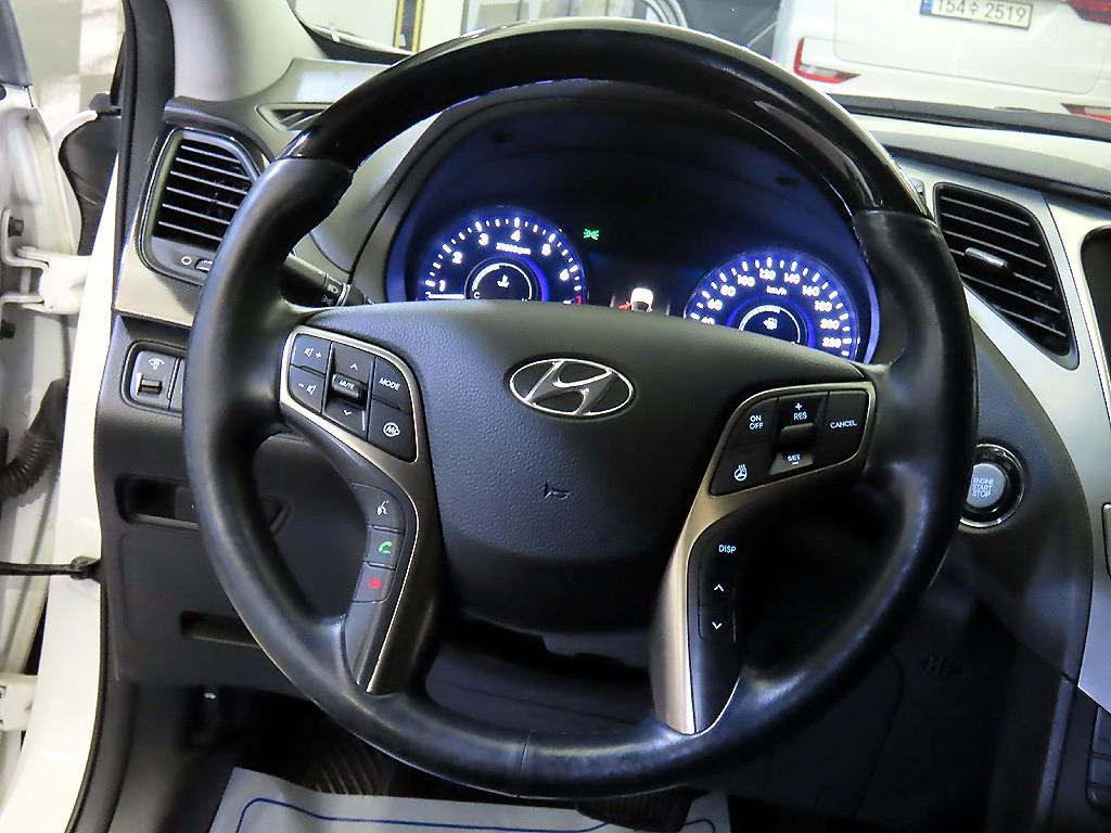 HYUNDAI Grandeur - Vista 8