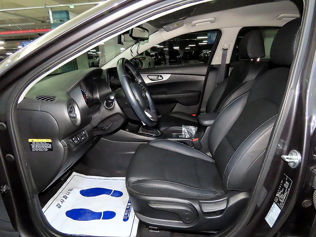 KIA K3 - Vista 6