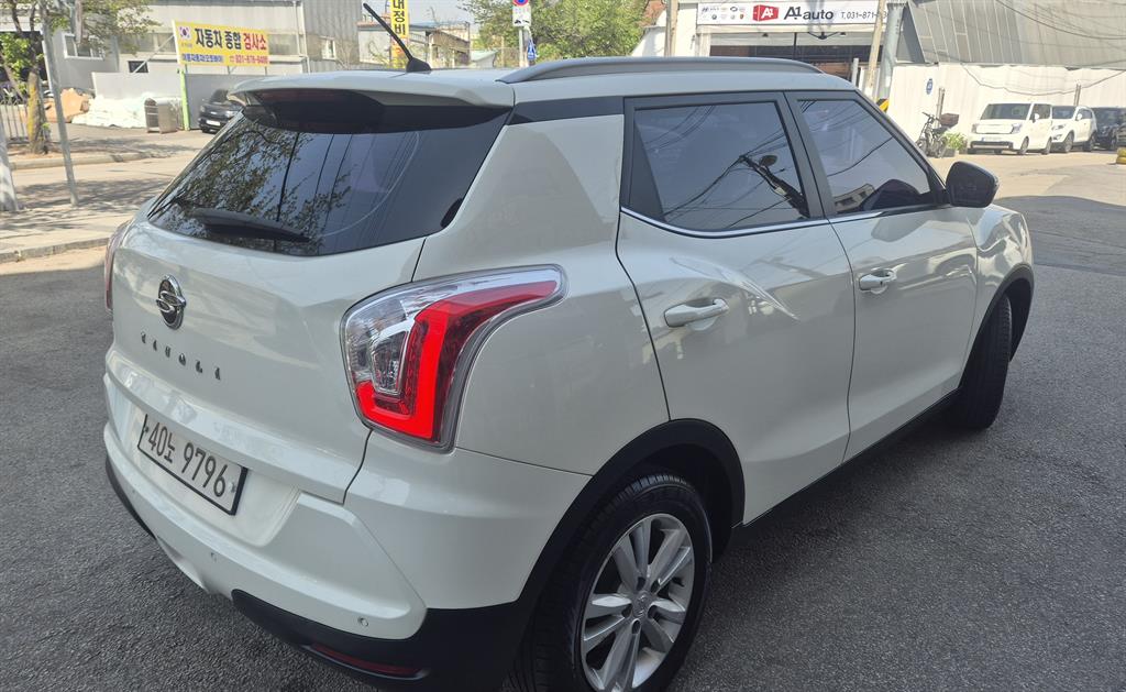 Ssangyong Tivoli - Vista 6