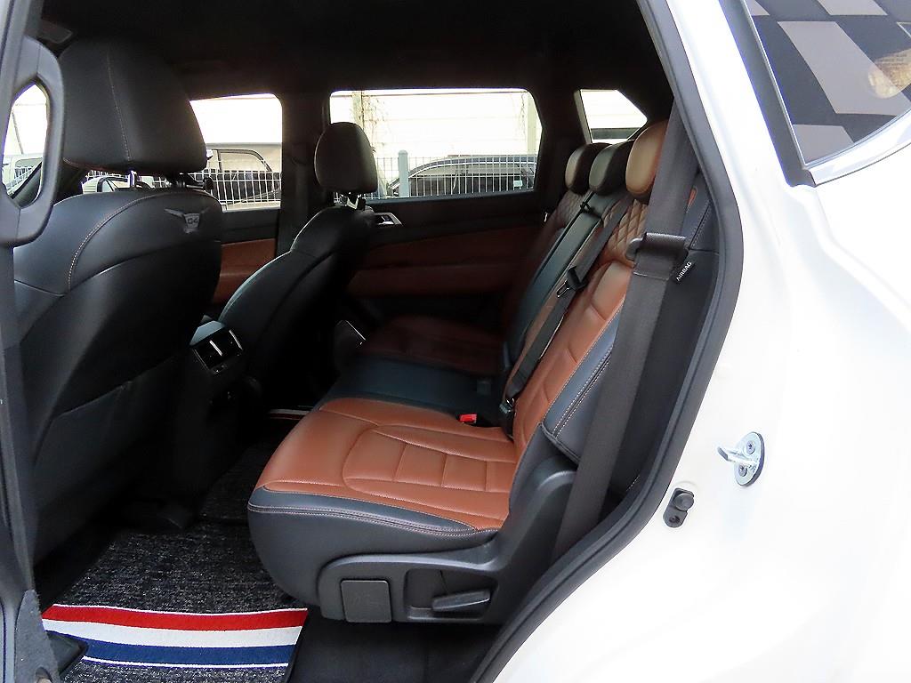 Ssangyong Rexton - Vista 6