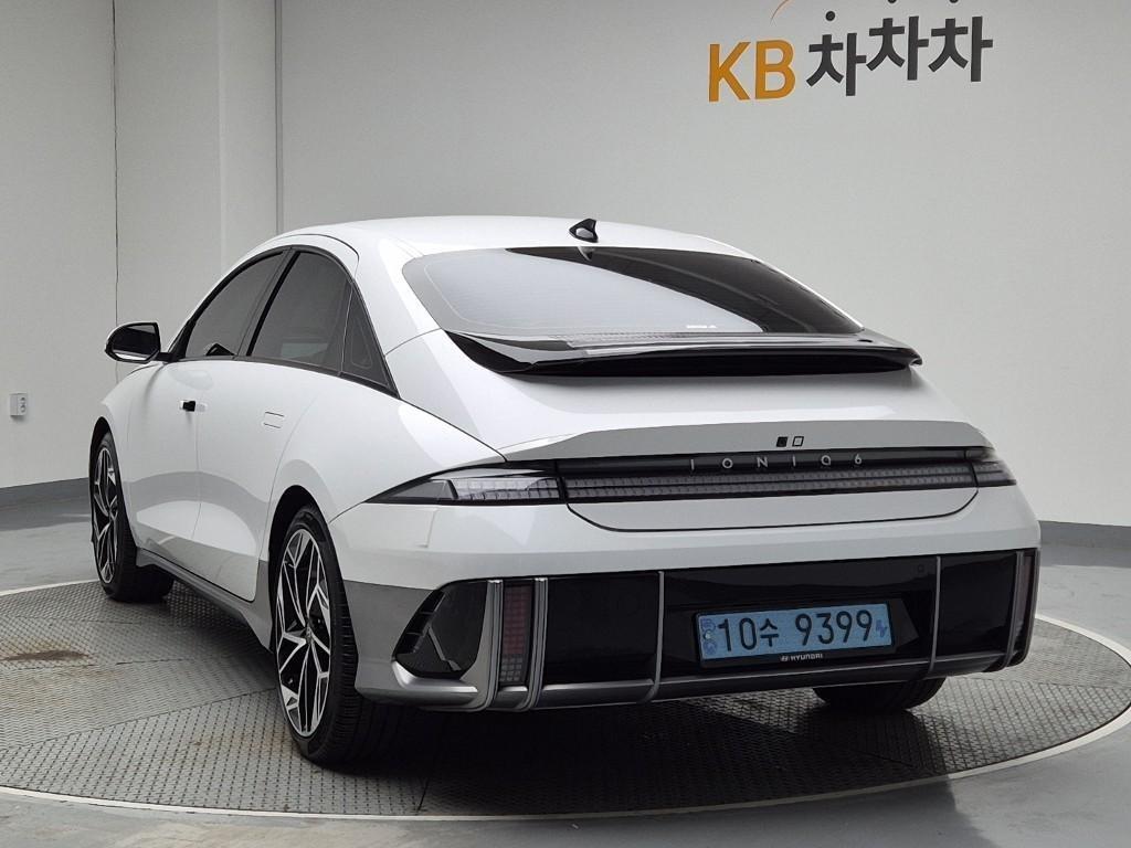 HYUNDAI Ioniq 6 - Vista 2