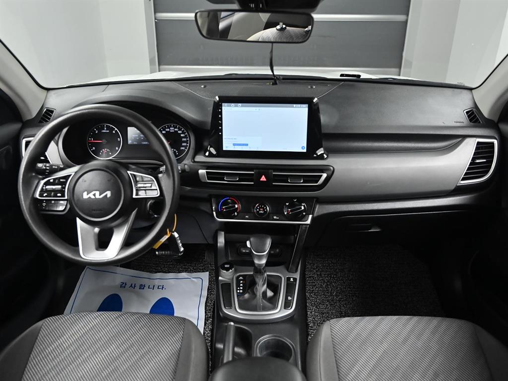 KIA Seltos - Vista 7