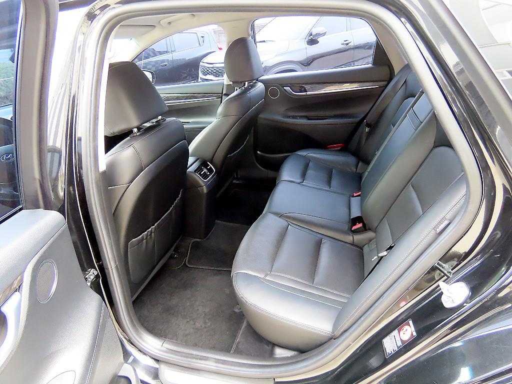 HYUNDAI Grandeur - Vista 6