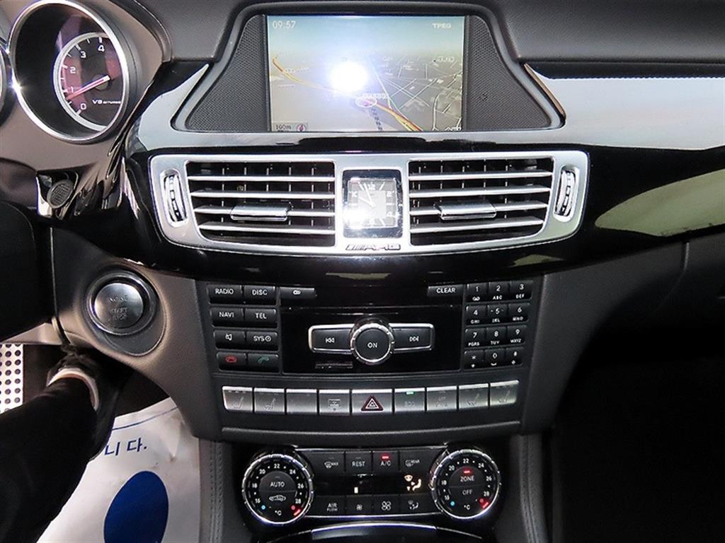 Mercedes Benz CLS Class - Vista 12