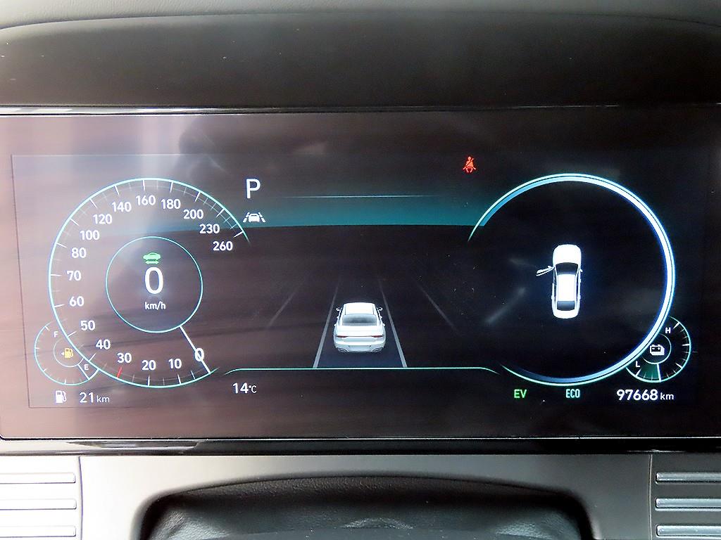 HYUNDAI Grandeur - Vista 9