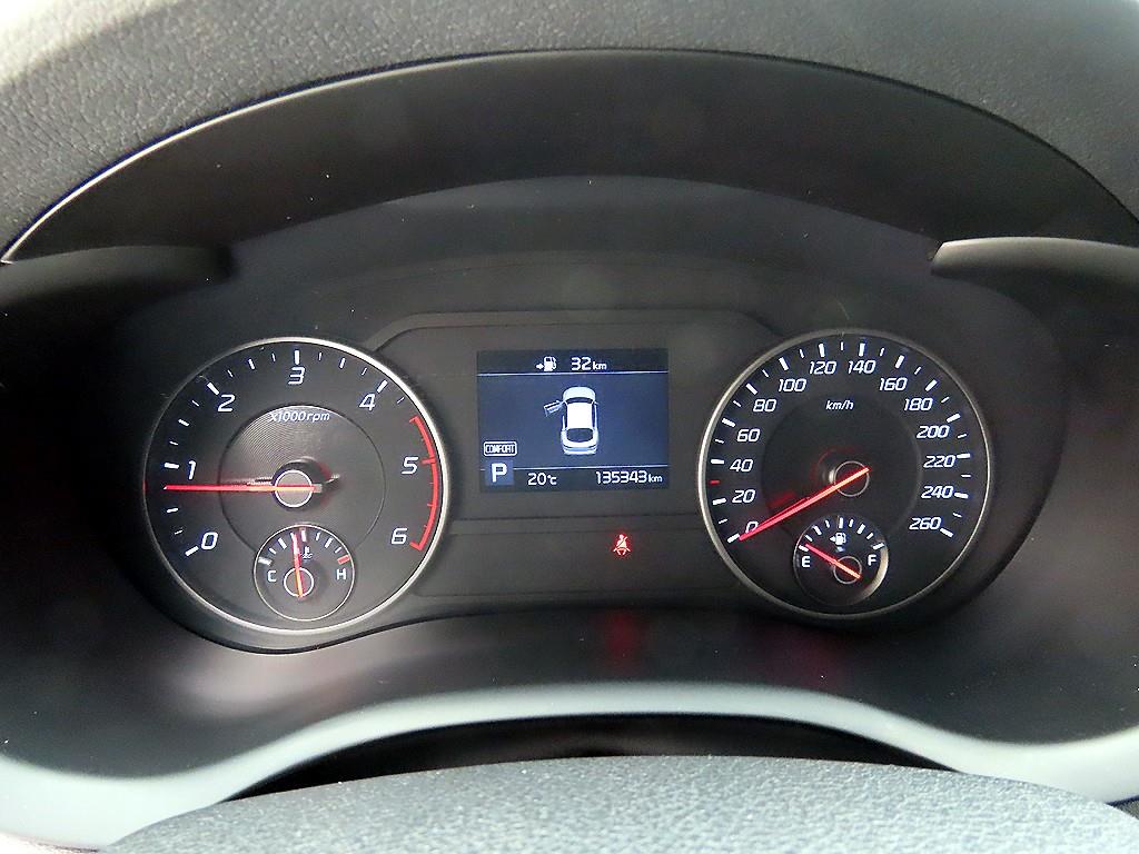 KIA Stinger - Vista 9